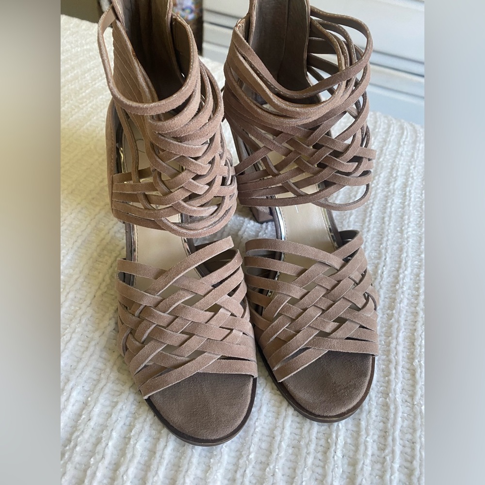 Jessica Simpson Women's Reilynn Heeled Sandal sz:7.5
